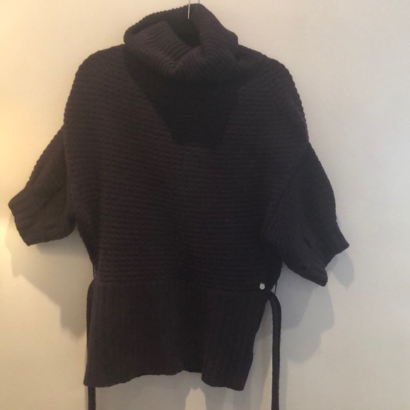 Gorgeous 100% lambs wool sweater. - Picture 5 of 5